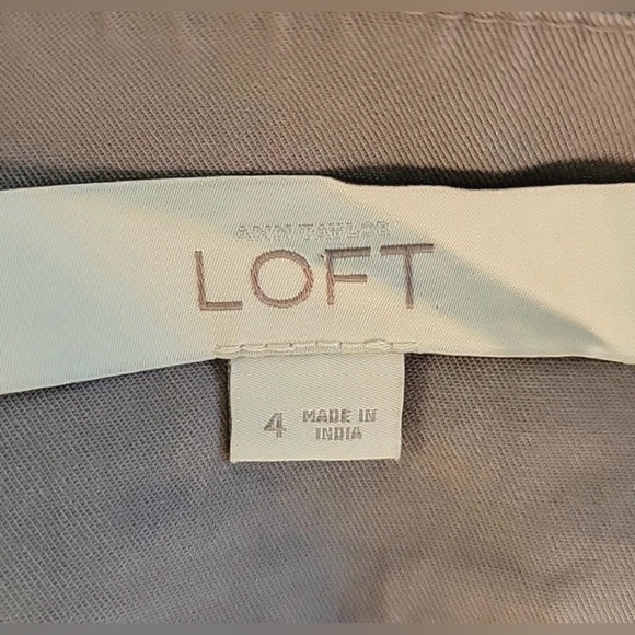 Ann Taylor LOFT Taupe Pencil Skirt Size 4 - Picture 3 of 5